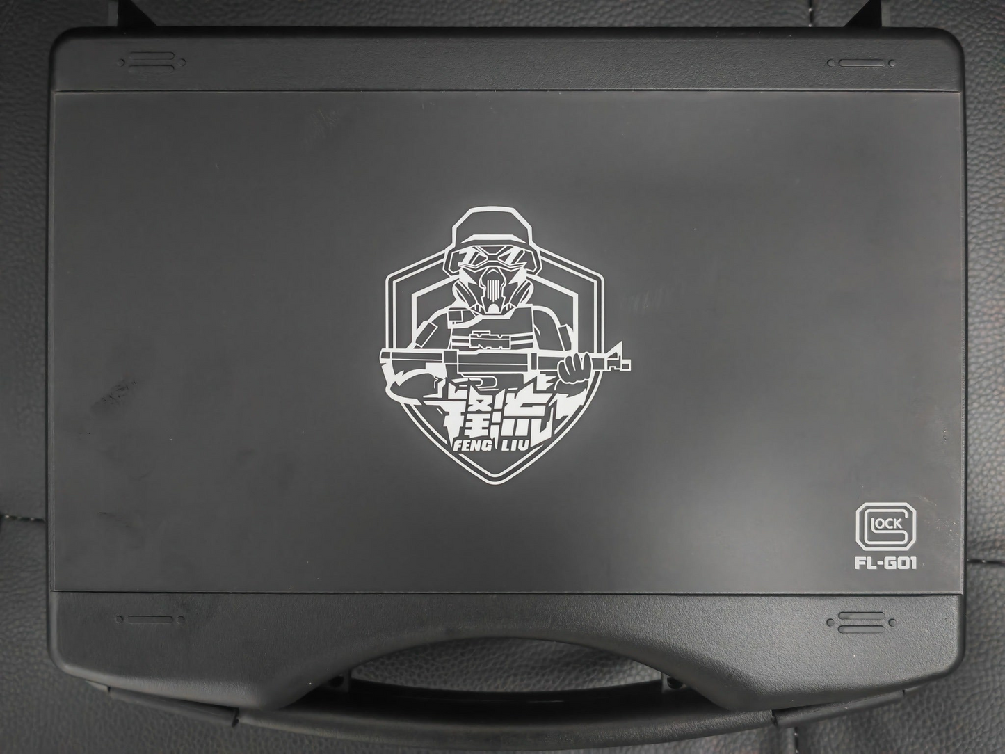 FL-G01 Glock 17 Nylon Semi Auto Nerf Pistol