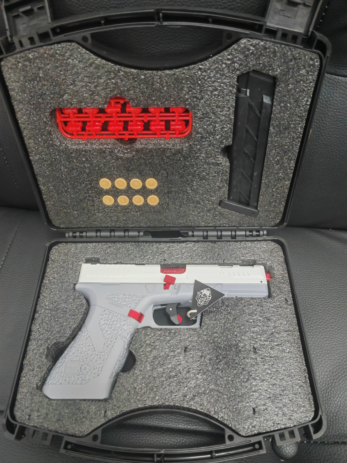 FL-G01 Glock 17 Nylon Semi Auto Nerf Pistol